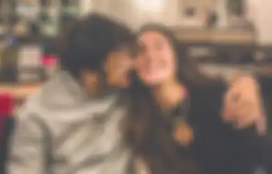 Beda Keyakinan dengan Sang Istri, Dimas Anggara Tetap Temani Nadine Chandrawinata Rayakan Natal, Intip Potret Keduanya yang Damai dan Serasi