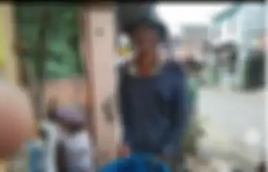 Ngaku Hanya Dapat Rp1.500 dari Hasil Memulung, Ternyata Abah Tono Miliki Rumah 2 Tingkat dan Motor, Tetangga Meradang: 'Dia Hidup Berkecukupan!'