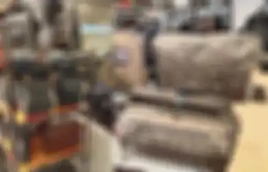 Dipenuhi Jamur, Begini Potret Viral Tas dan Sepatu di Mal Malaysia yang Ditinggal Pemilik Selama 2 Bulan Pandemi