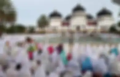 Kebijakan Baru Jelang Lebaran 2021 Terus Bermunculan, Kemenag Perbolehkan Shalat Idul Fitri di Masjid atau Lapangan Terbuka, MUI: Sebaiknya Dilakukan di Rumah