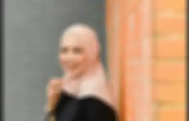 Dulu Tuding Suaminya Selingkuh dengan Pria Lain, Kini Elly Sugigi Akui Menyesal hingga Minta Maaf ke Irwan Aher: Salahku Karena Terlalu Cemburu