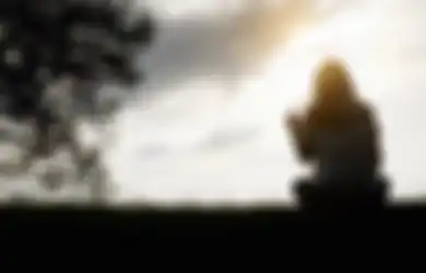  Pilih Mundur Dari Dunia Hiburan Setelah Divonis Penyakit Mematikan, Penyanyi Cantik Ini Meninggal Setelah Salat dengan Senyuman di Wajah, Terbongkar Hal Mulia Ini jadi Keinginan Terakhirnya