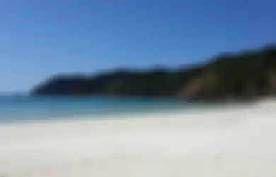 Tinggal di Pulau Terluar di Indonesia, Begini Perjuangan Perawat Tangani Pasien, Jalan Kaki Susuri Tebing Berbatu, Tak Ada Listrik, Apalagi Sinyal