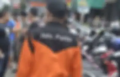 Kerja Sambil Mabuk, Tukang Parkir di Lombok Tusuk Pengunjung Minimarket Karena Tak Diberi Uang Parkir, Begini Kondisi Korban Sekarang!