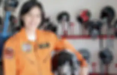 Letna Ajeng Tresna, Pilot Jet Tempur TNI AU Pertama Indonesia