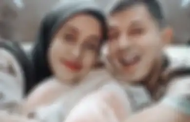 Rela Nikahi Janda Satu Anak dengan Pesta Glamor hingga Banjir Makanan, Ternyata Suami Fairuz A Rafiq Bukan Orang Sembarangan dan Datang Dari Keluarga Ternama, Begini Faktanya yang Bikin Geleng Kepala! 