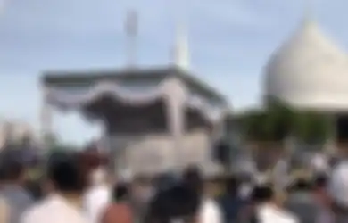 Bisa Dilakukan di Lapangan atau Masjid, Begini Panduan Salat Idul Fitri 2021 untuk Zona Hijau dan Kuning, Kamu Wajib Tahu Poin ke-4!