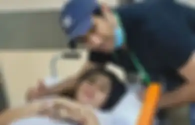 Bak Petir di Siang Bolong, Mantan Istri Tommy Kurniawan Bagikan Kabar Duka di Tengah-tengah Plesirannya ke Mesir, Ada Apa?