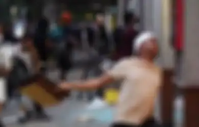 Ada Pria Bertato Peta Indonesia Tertangkap Kamera di Tengah Unjuk Rasa Besar-besaran AS yang Curi Perhatian, Terungkap Identitas Sebenarnya
