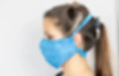 Enggak Ada Manfaatnya, Ini 8 Kesalahan Pakai Masker Saat New Normal yang Sering Dilakukan!