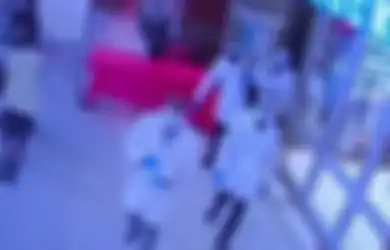 Geng Kriminal Ini Menyamar Sebagai Dokter Covid-19 Kenakan Pakaian Dokter Lengkap, Tak Disangka Inilah yang Mereka Lakukan