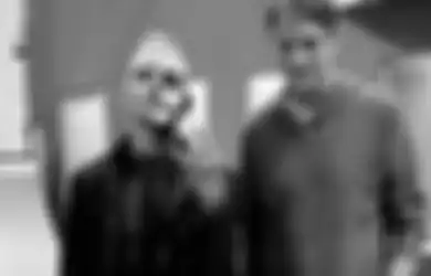 Pegulat Darby Allin Main Skateboard Bareng Tony Hawk, Simak Video Kerennya di Sini