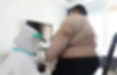Kondisinya Sampai Kritis, Berat Badan Pria Ini Bertambah 101 Kg selama Lockdown, Meski Penguncian Telah Dibuka Dia Tak Bisa Kemana-mana Malah Jadi Manusia Terberat di Seluruh Kota