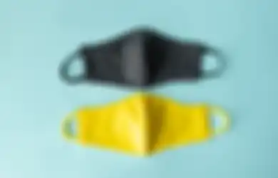 Kenapa Kita Harus Pakai Masker di Dalam Rumah? Ini Penjelasan Ahli!