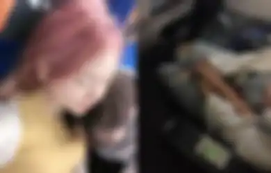 Cari Hiburan Setelah Dipecat Dengan Naik Pesawat, Pria Ini Justru Dapatkan Pacar Baru Setelah Kejadian Romantis Selama Penerbangan Ini!