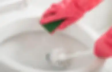Cepat Kilat Singkirkan Kerak Membandel di Kamar Mandi dengan 2 Langkah Mudah, Cukup Siapkan Bahan Alami Ini dan Lihat Langsung Hasilnya yang Menakjubkan!