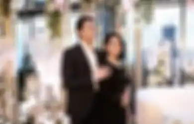 Ngaku Muak dengan Syahrini dan Reino Barack, Artis Seksi Ini Mencak-mencak Umbar Emosinya di Sosial Media hingga Berikan Sindiran Menohok, Nyari Panggung?