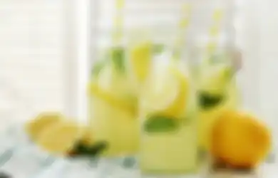 Iseng Oleskan Jus Lemon pada Wajahnya Selama Seminggu, Saat Berkaca Wanita Ini Kaget Dapati Perubahan Signifikan Hanya di Malam ke-2, Berani Coba?