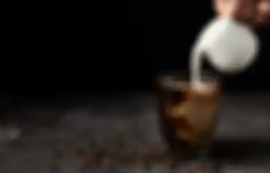 Ganti Facial Wash dengan Campuran Kopi dan Susu, Jangan Kaget dengan Hasilnya yang Ampuh Bikin Kulit Makin Kinclong dan Kencang!