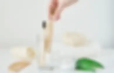 Nggak Cuma Buat Membersihkan Gigi, Simak 7 Life Hacks Sikat Gigi yang Bisa Digunakan Untuk Kecantikan Berikut ini