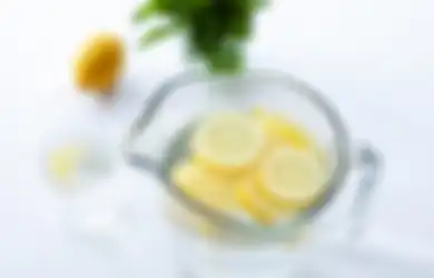 Selama Ini Dipercaya Bikin Sehat, Ternyata Konsumsi Lemon dan Air Hangat Pagi Hari Malah Bikin Tubuh Alami Hal Mengerikan Ini