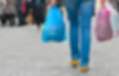 Kantong Plastik Sekali Pakai Jangan Langsung Dibuang! Bisa Bermanfaat!