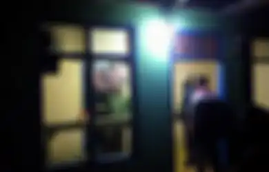 Mirip Film Conjuring, Keluarga di Cianjur Ini Siang Malam Tak Henti Diteror Makhluk Halus di Dalam Rumah, Sudah Didatangkan 10 Uztaz Masih Ada yang Kesurupan