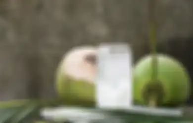 Berhenti Mulai dari Sekarang, Buka Puasa Pakai Air Kelapa Muda Ternyata Berbahaya untuk Tubuh, Begini Penjelasannya!