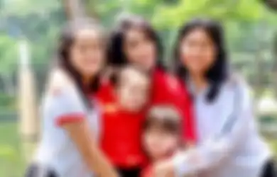 Masa Lalunya Diungkit-Ungkit Sang Anak, Ussy Sulistiawaty Naik Pitam hingga Lakukan Hal Ini: Anak Kecil Zaman Sekarang!