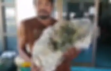 Kaya Mendadak, Pemulung Ini Temukan Bongkahan Misterius yang Ternyata Punya Nilai Rp 9 Miliar