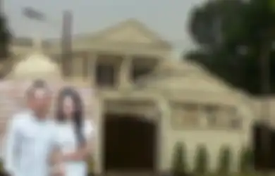 Sempat Jadi Rebutan Artis Tajir Andre Taulany dan Raffi Ahmad, Rumah Bak Istana Milik Anang Hermansyah Resmi Terjua, Bukan Orang Sembarangan Sosok Ini Berani Beli Rumah Mewah Itu Tanpa Nawar!