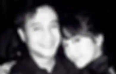 Masuki Satu Dekade Usia Pernikahan, Ririn Dwi Ariyanti Keciduk Hapus Foto Sang Suami di Instagram, Ada Apa?