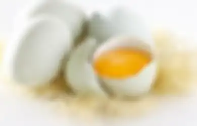 Bikin Heboh Gegara Iseng Tetaskan Telur Bebek Rebus dari Restoran, Wanita Ini Syok Lihat Hasilnya hingga Bongkar Fakta Ini