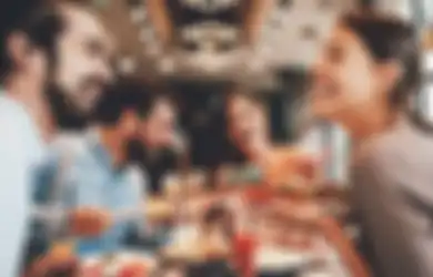 Risiko COVID-19 Tinggi, Pikir-Pikir Lagi Kalau Mau Bukber di Restoran!