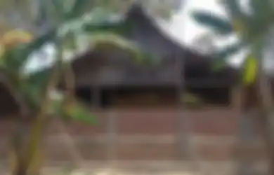 Aneh bin Ajaib, Rumah Ini Tiba-tiba Bergeser dalam Semalam, Warga Sontak Heboh Hingga Tuding Adanya Lelembut, Pemilik Rumah Justru Bongkar Fakta Mencengangkan
