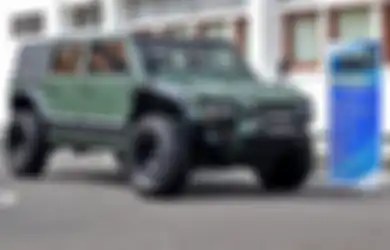  Satu Unitnya Dijual Seharga Setengah Miliar, Prabowo Borong 500 Rantis Maung 4x4 Garapan Pindad, Sang Menhan Langsung Coba Geber dan Uji Kemampuannya