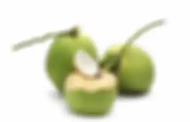 Meski Punya Sejuta Khasiat, Air Kelapa Bisa Berbahaya dan Pantang Diminum Orang dengan 5 Kondisi Ini