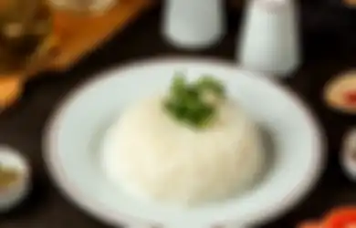 Jangan Langsung Dibuang, Nasi Kurang Matang Ternyata Masih Bisa Diakali! Begini Caranya