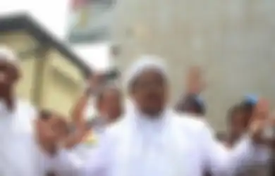 Video Habib Rizieq Pulang Ke Tanah Air Bikin Gembira FPI, Pemerintah Malah Ungkap Fakta Sang Ulama Belum Bisa Keluar Arab Saudi