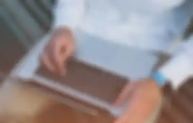 Bukan Laptop Impian Malah Benda Ini yang Dikirim, Pembeli Terpaka Telan Pil Pahit Usai Ditipu Online Shop