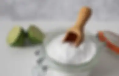 3 Manfaat Ajaib Baking Soda, Coba Taburkan di Atas Kasur Seharian dan Lihat Apa yang Akan Terjadi
