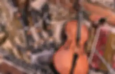 Dari Gergaji Mesin Hingga Sendok, 5 Band Ini Pernah Gunakan Instrumen Musik Aneh dalam Lagunya