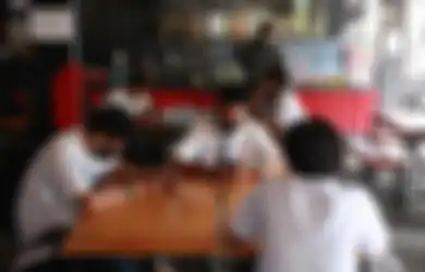 Baik Banget dan Ramah Pelajar Online, Warung Kopi Ini Ngasih Wifi dan Teh Hangat Gratis Khusus Siswa Belajar Online