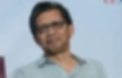 Sebut Guru Besar Universitas Airlangga dengan Otak Besar, Rocky Gerung Langsung Kena Balasan Menohok dari Staf Menkominfo: Minimal Saya Profesor Beneran, Anda Kan Belum Tentu