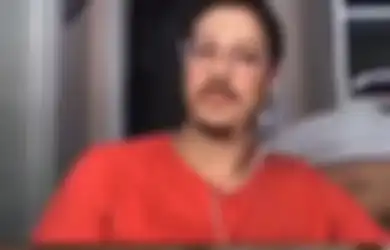 Istrinya Santai Keluar Kamar Tanpa Busana Selagi Kamera Video Call Menyala, Presenter Acara Televisi Ini Malah Cuma Tertawa Bareng Sang Narasumber, Kok Bisa? 