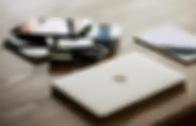 Miris, Demi Konten Orang Tua Ini Paksa Anaknya Terus Makan, Padahal Putrinya Memohon-mohon untuk Berhenti