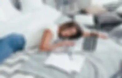 Merasa Lelah Terus Padahal Tidur Malam Cukup? Ini Lho 4 Penyebabnya!