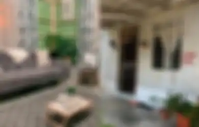 Siapa Sangka Rumah Kayu yang Terlihat Sederhana dari Luar ini Ternyata Interiornya Bikin Melongo