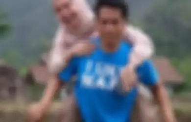 Calon Ayah Mertuanya Disebut-sebut Gila Harta, Rizky Billar Langsung Pamer Mobil Ratusan Juta Saat Ngapel ke Rumah Lesty Kejora