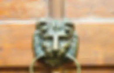 Tips Kulit Manggis Solusi Handle Pintu Antik, Biar Makin Kinclong